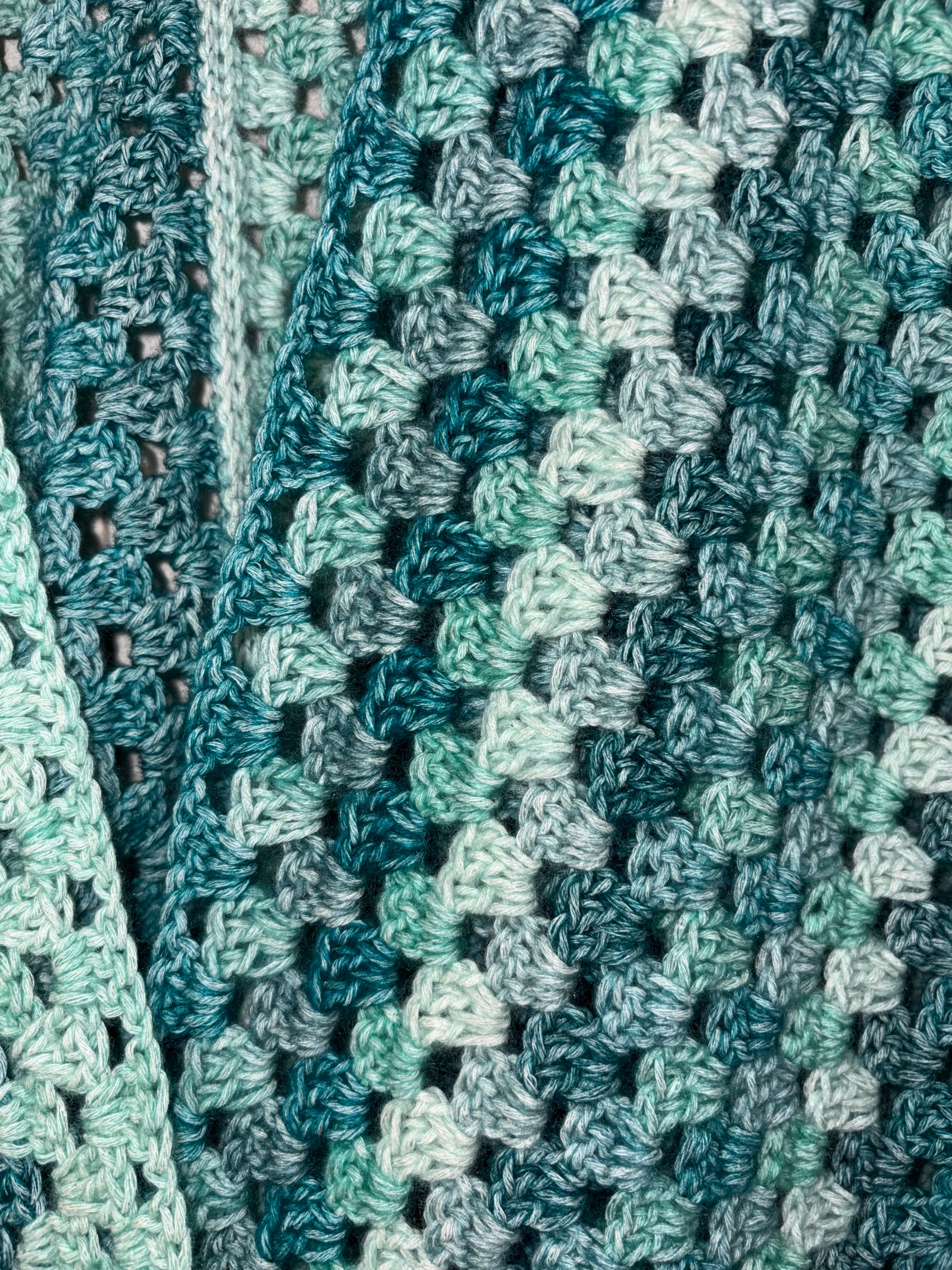 🌊 Gilet Kimono Océan – Fait main au crochet