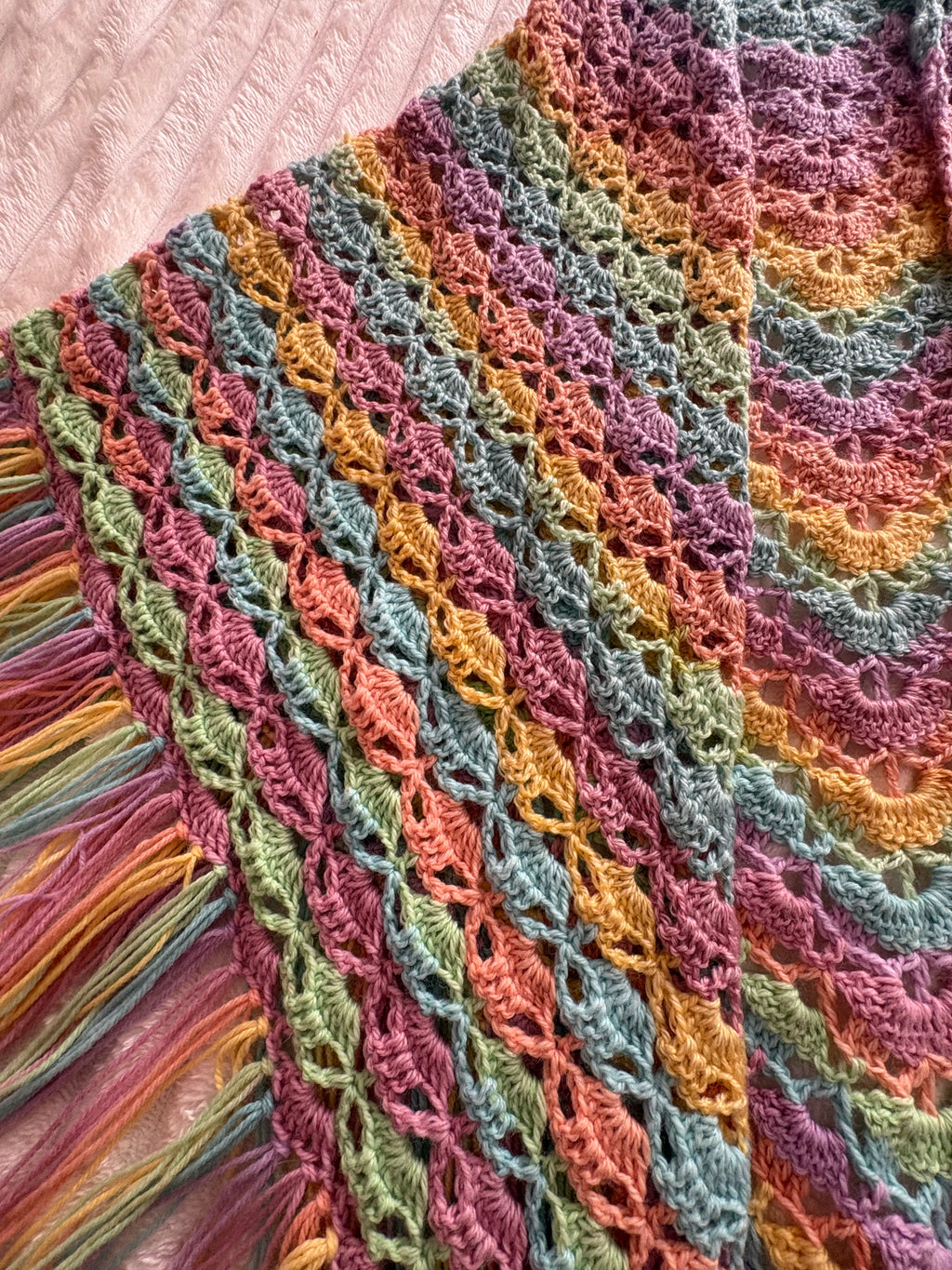 🌈 Châle Rainbow - Fait main au crochet