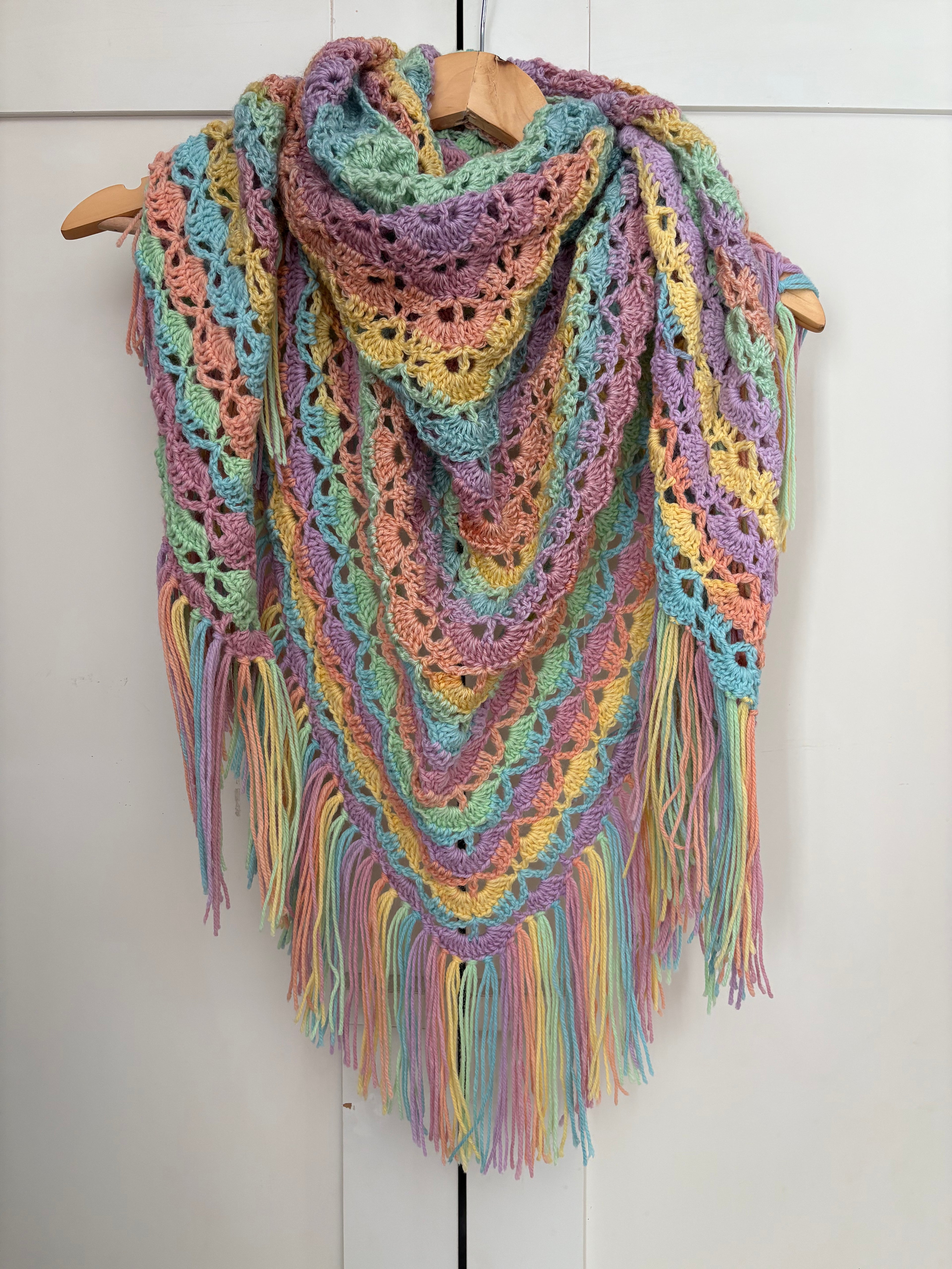 🌈 Châle Rainbow - Fait main au crochet