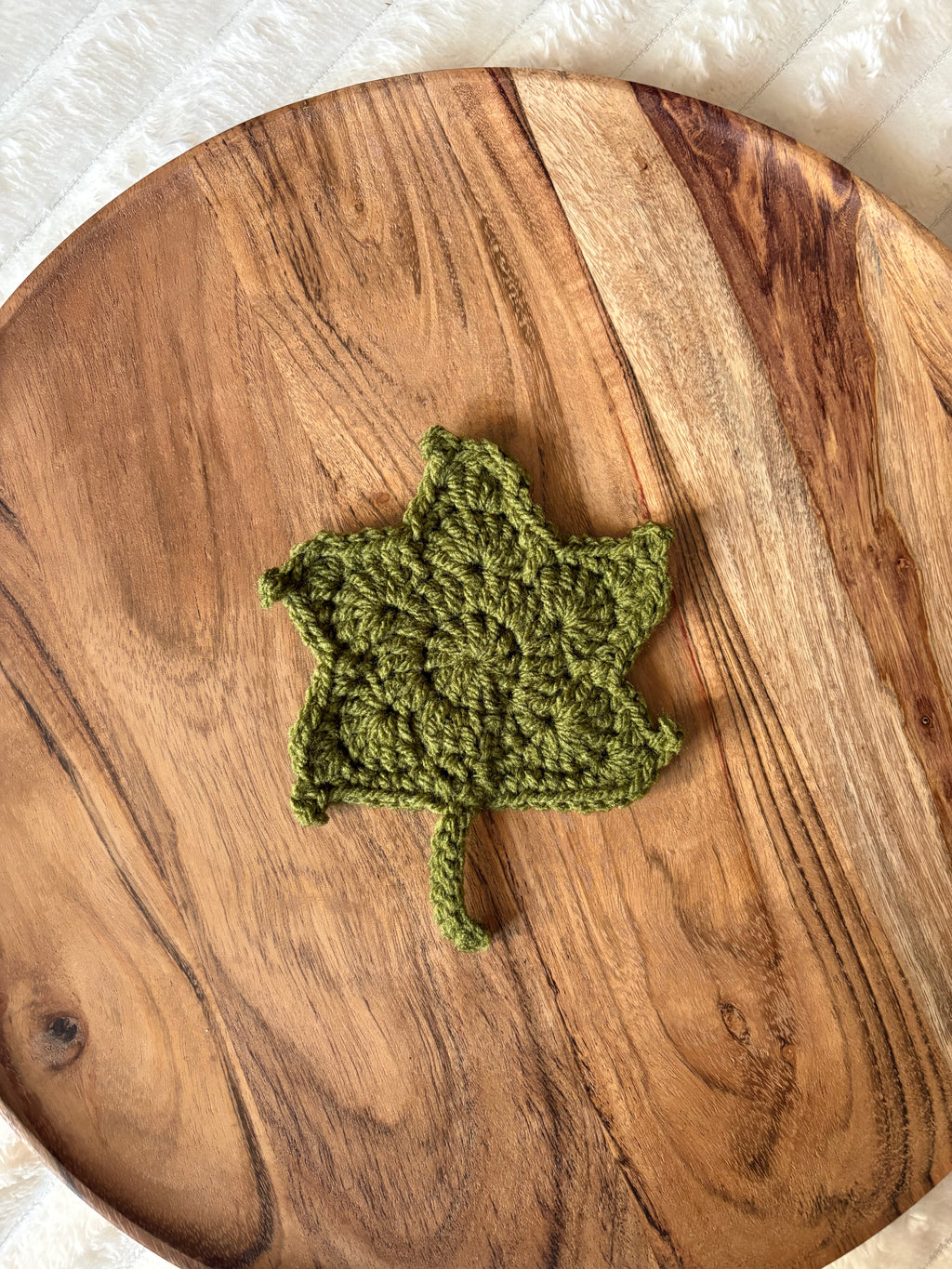 🍁 Lot de 3 grandes feuilles décoratives - Fait main au crochet